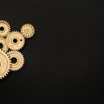 Визуальный анализ игрового слота Mustang Gold с яркой палитрой